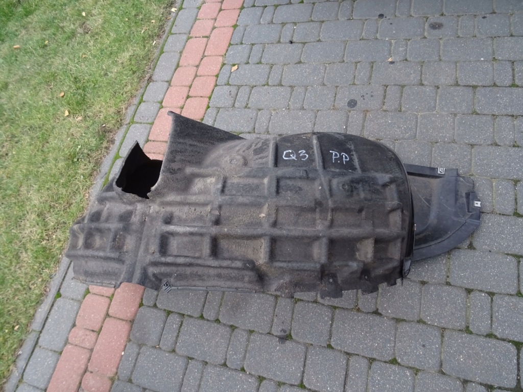 фото №1, Audi q3 8u0 8u подкрылок передние правое 8u0821172