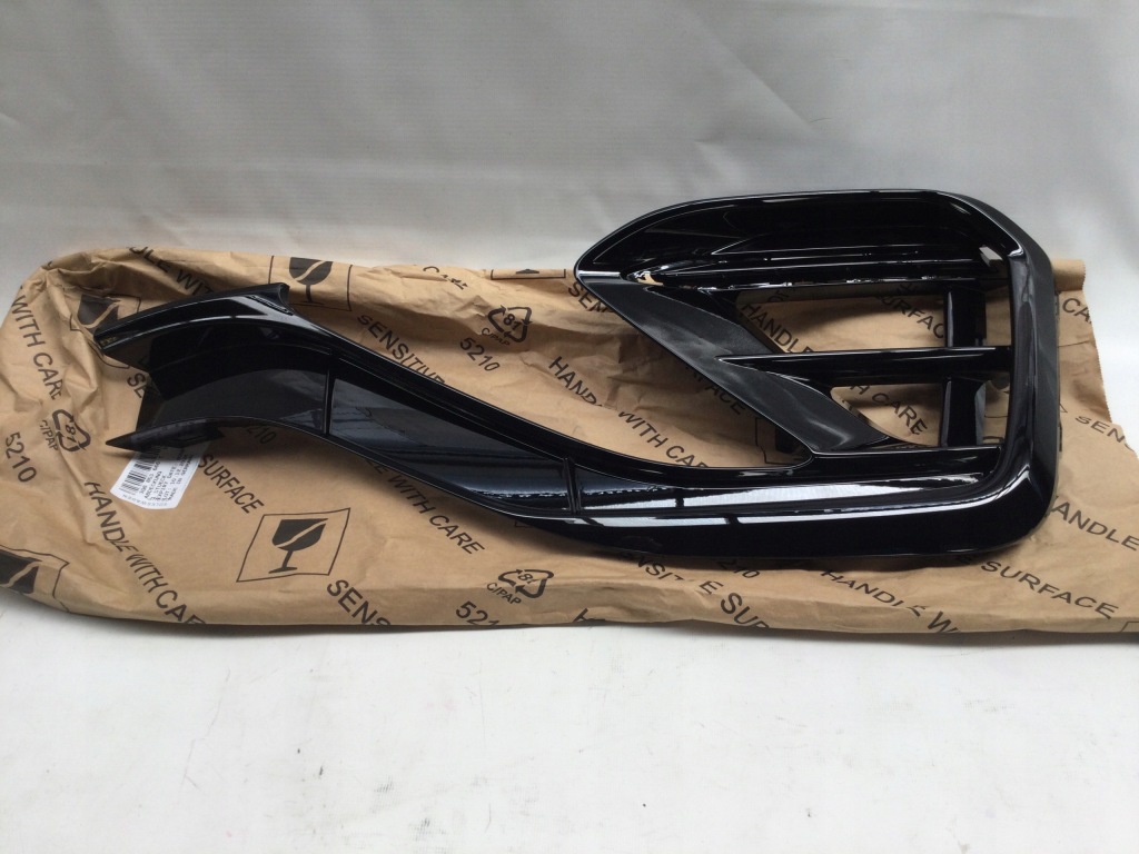 фото №1, Решётка бампера решётка радиатора перед правая vw arteon r-line 3g8853666e041 оригинал