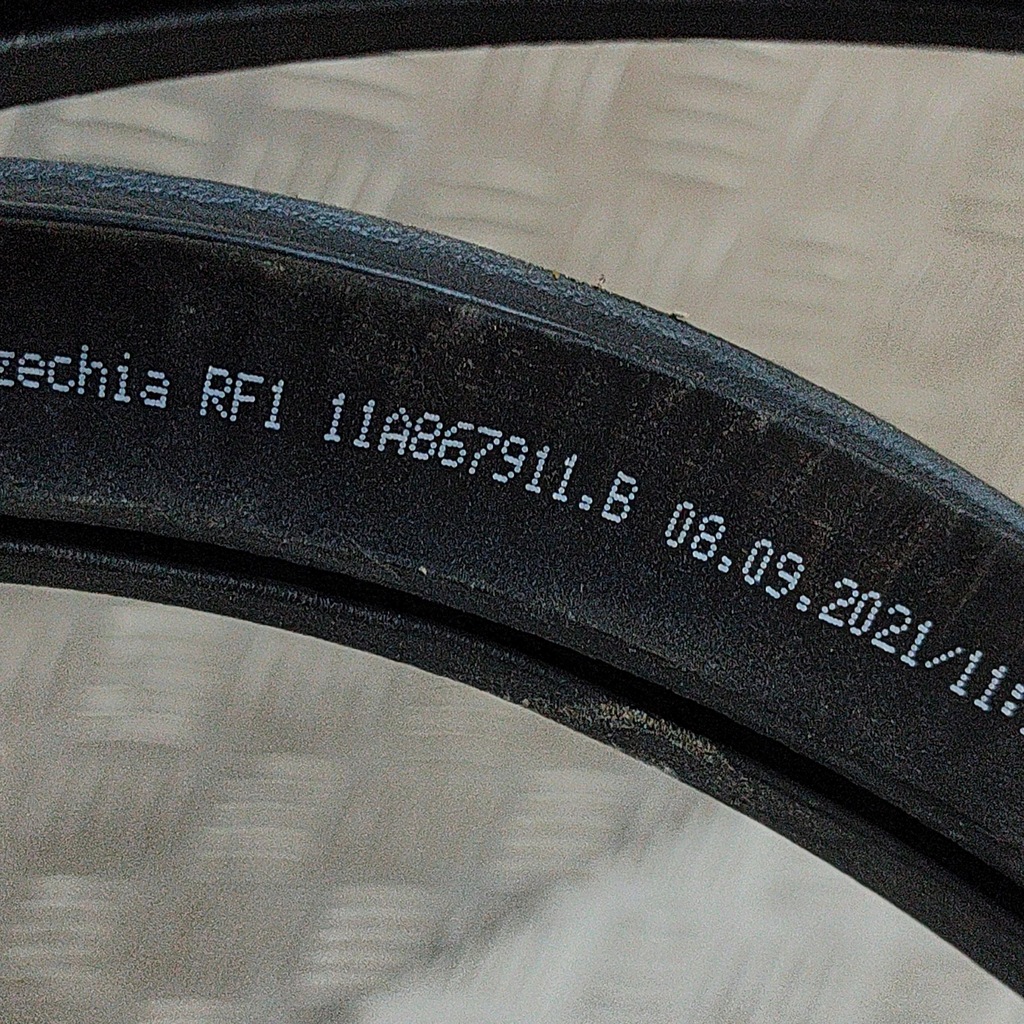 фото №6, Audi q4 sportback e-tron 2021 ліва сторона прокладка двері