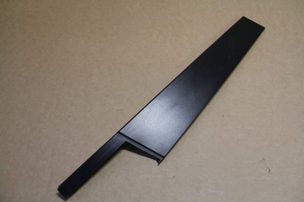 фото №1, Молдинг дверь левый перед блок двигателя b vw atlas 3cn837901