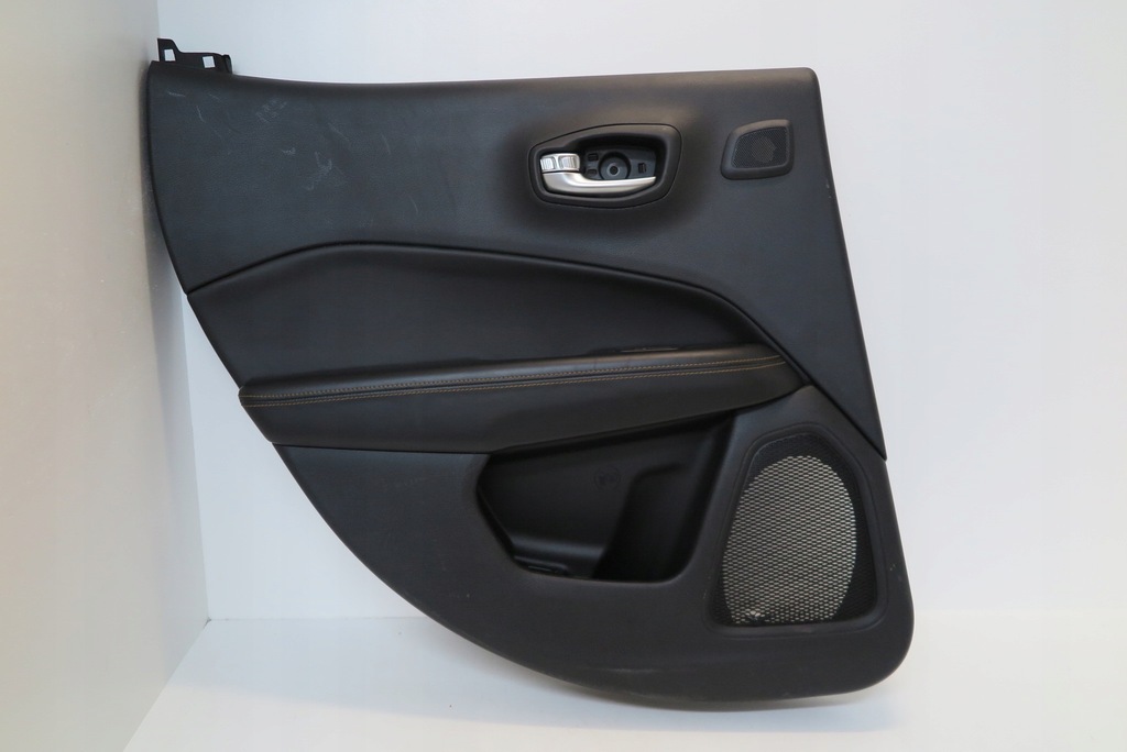 фото №1, Обшивка дверь левый задняя jeep compass ii