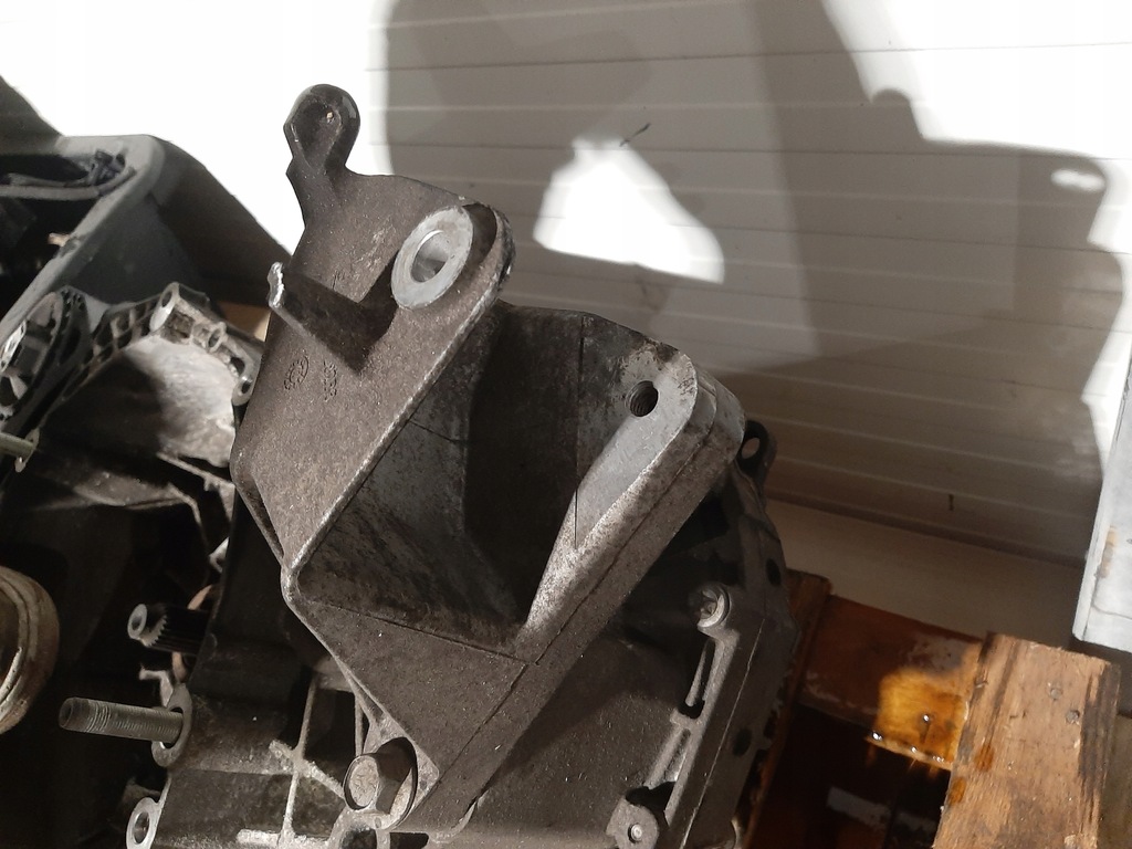 фото №1, Кронштейн двигателя opel insignia 13228288