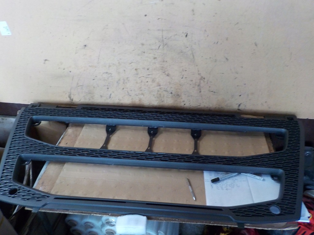 фото №1, Volvo fh4 решітка радіатора решітка радіатора радіатора перед 82491908