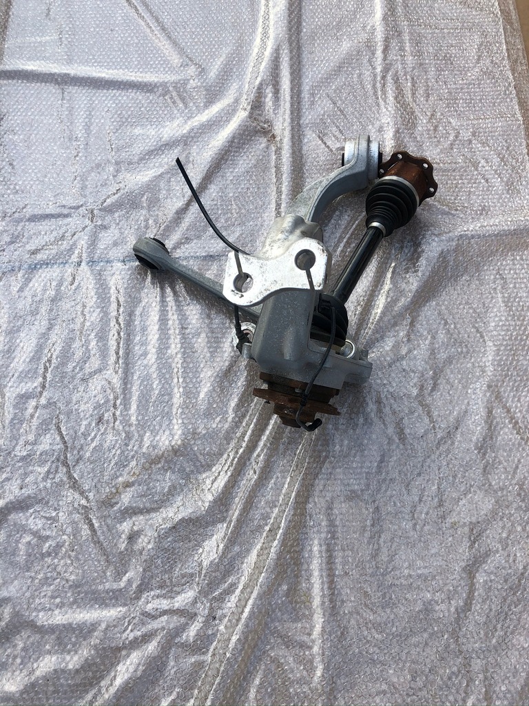 фото №11, Audi a8 d4 lift 4,0 tfsi поворотний кулак передня права 68 km важелі верхній