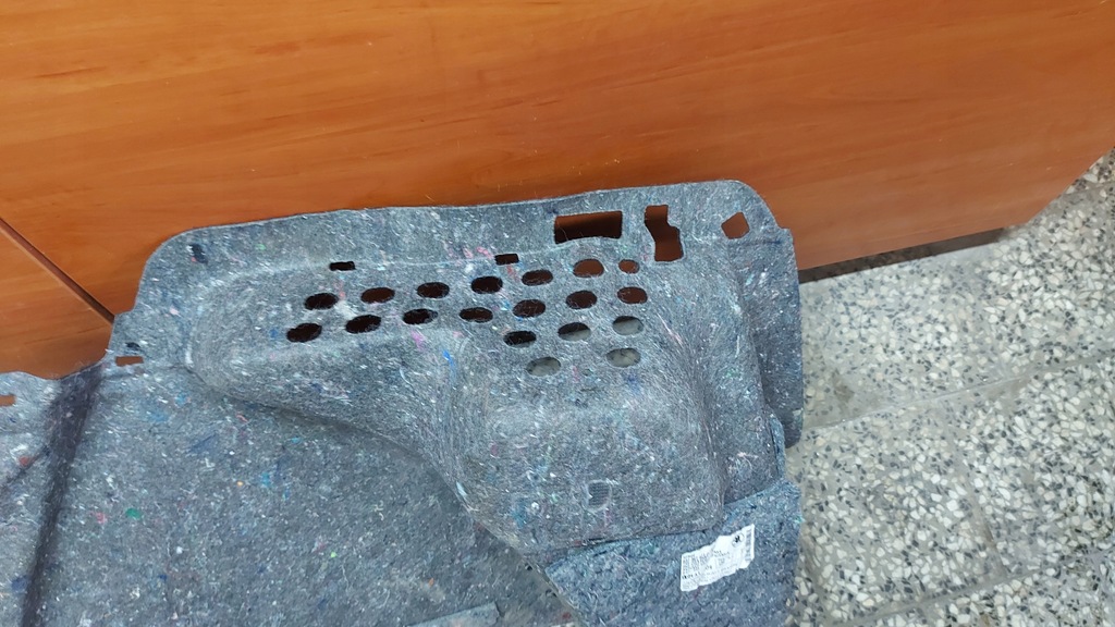 фото №10, Обивка обшивка багажника левый задняя skoda scala 19-