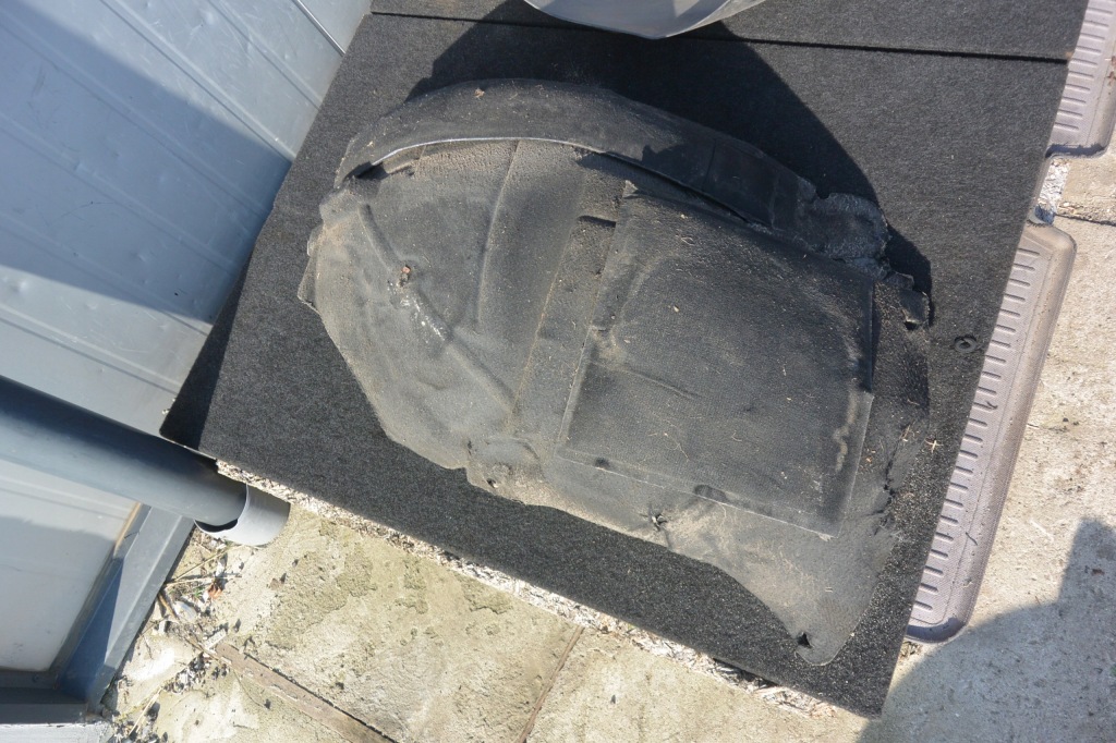 Підкрилок комплект  праве перед maserati ghibli iii Ціна