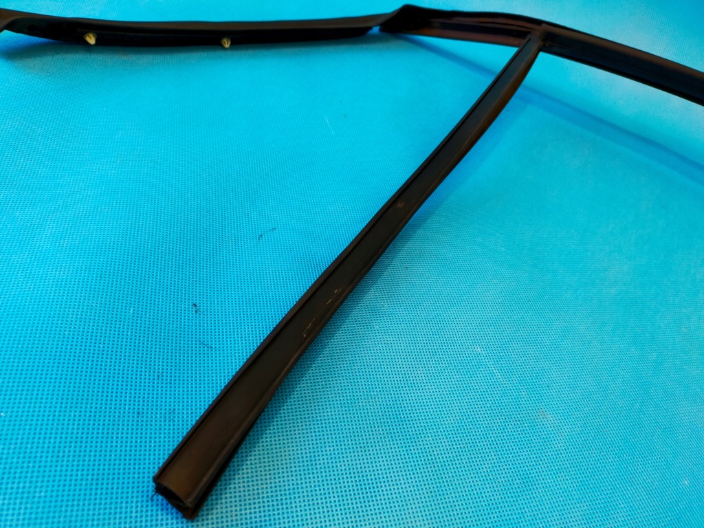 фото №9, Skoda superb 3 iii fl 2.0 fsi 20r прокладка дверь стекло левый задняя 3v9839431