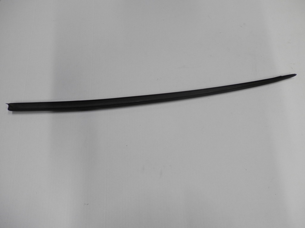 фото №1, Audi a8 s8 d4 молдинг передней стекло левая