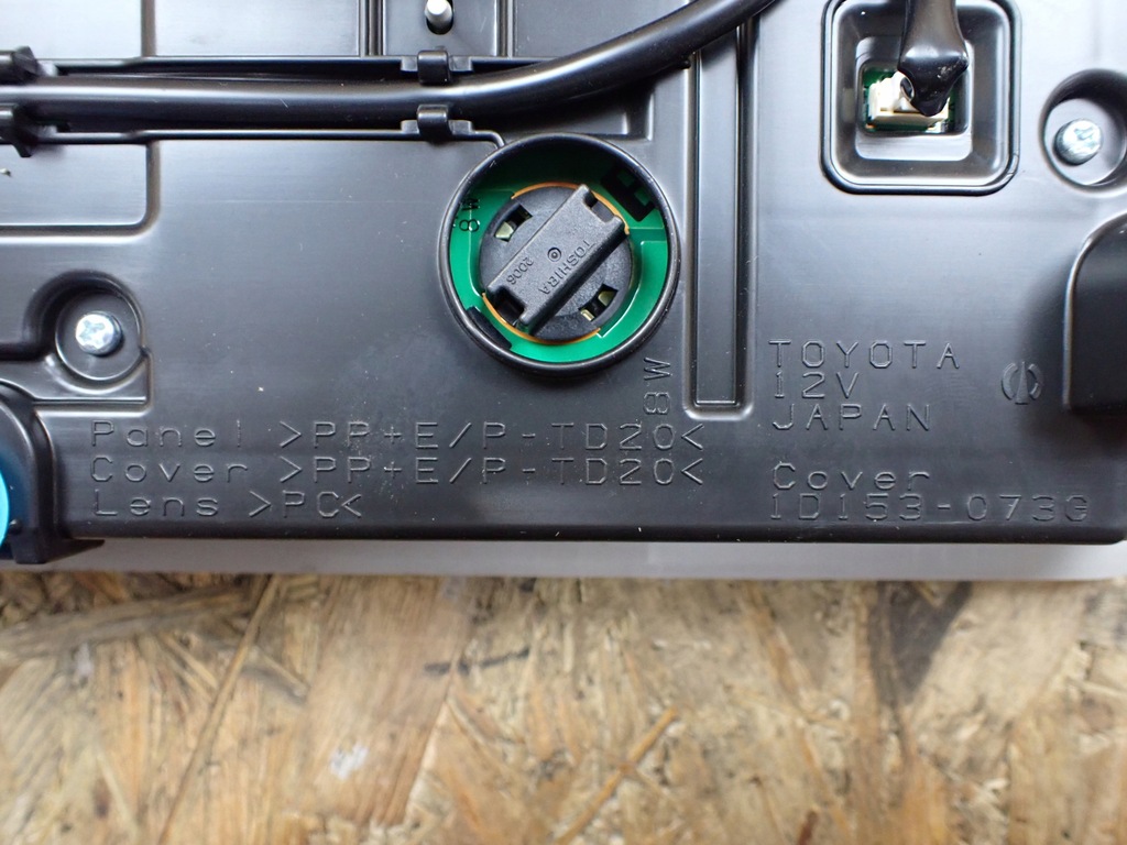 фото №7, Лампа потолочный lexus is iii 200t 300 po lift 2018 europa 1d153-073g