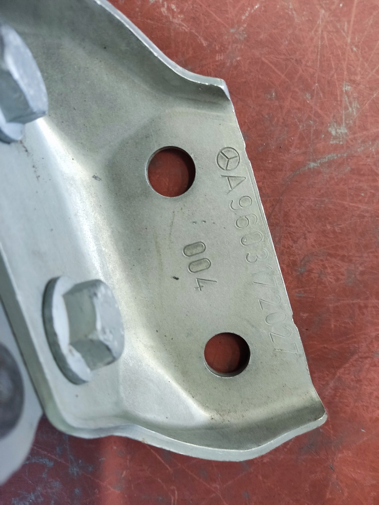 фото №9, Замок засов кабины mercedes actros mp4 a9603102583