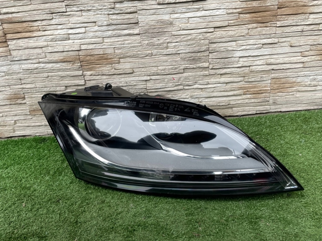 фото №1, Лампа audi tt lift 8j0 led 8j0941044