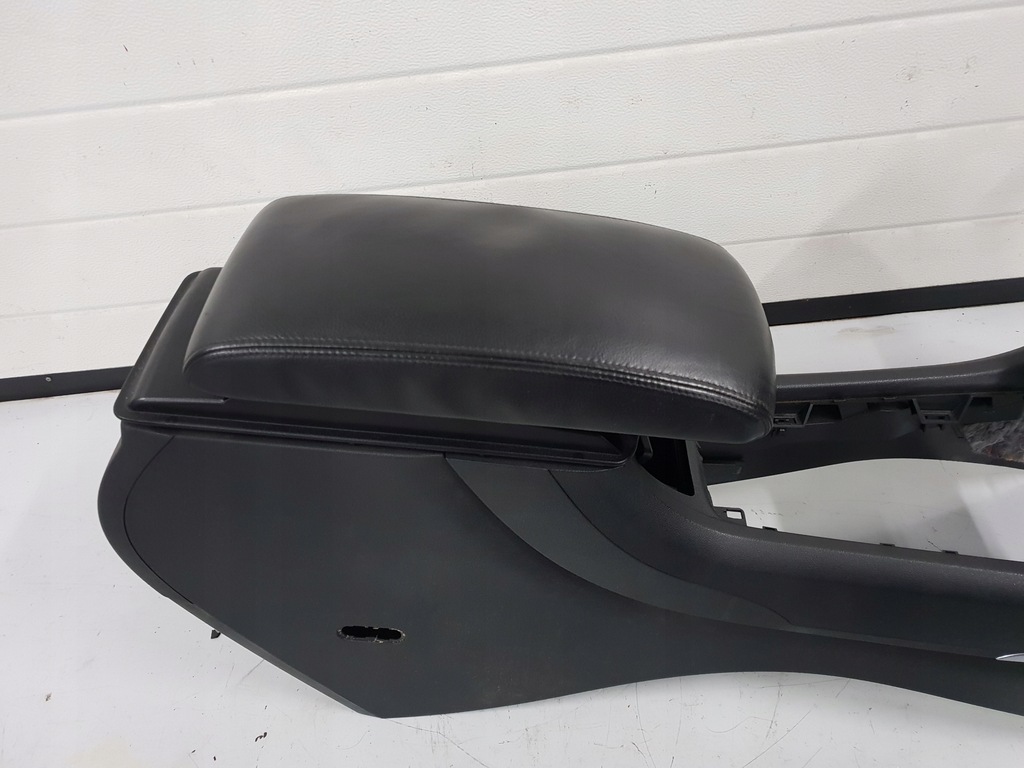 фото №10, Citroen c5 iii x7 10r підлокітник шкіра