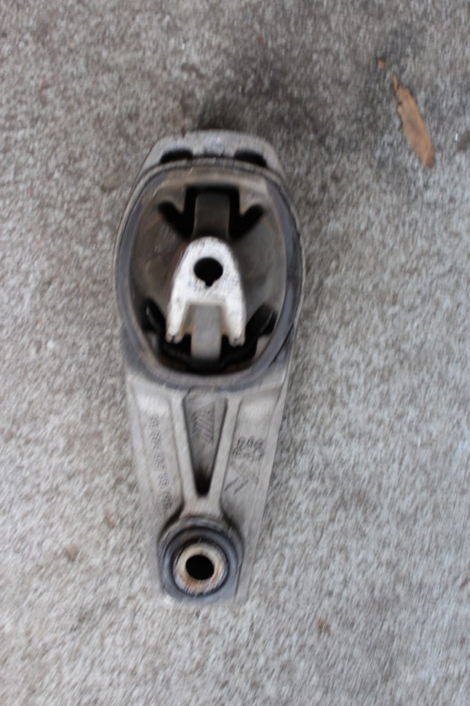 фото №1, Citroen c4 cactus 1.2 thp кронштейн коробки передач