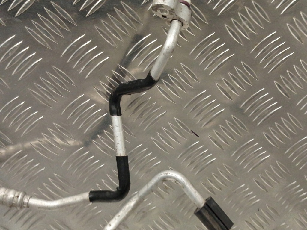 Bmw f20 f21 f30 f82 f83 шланг патрубок труба кондиціонера 9212236 Ціна