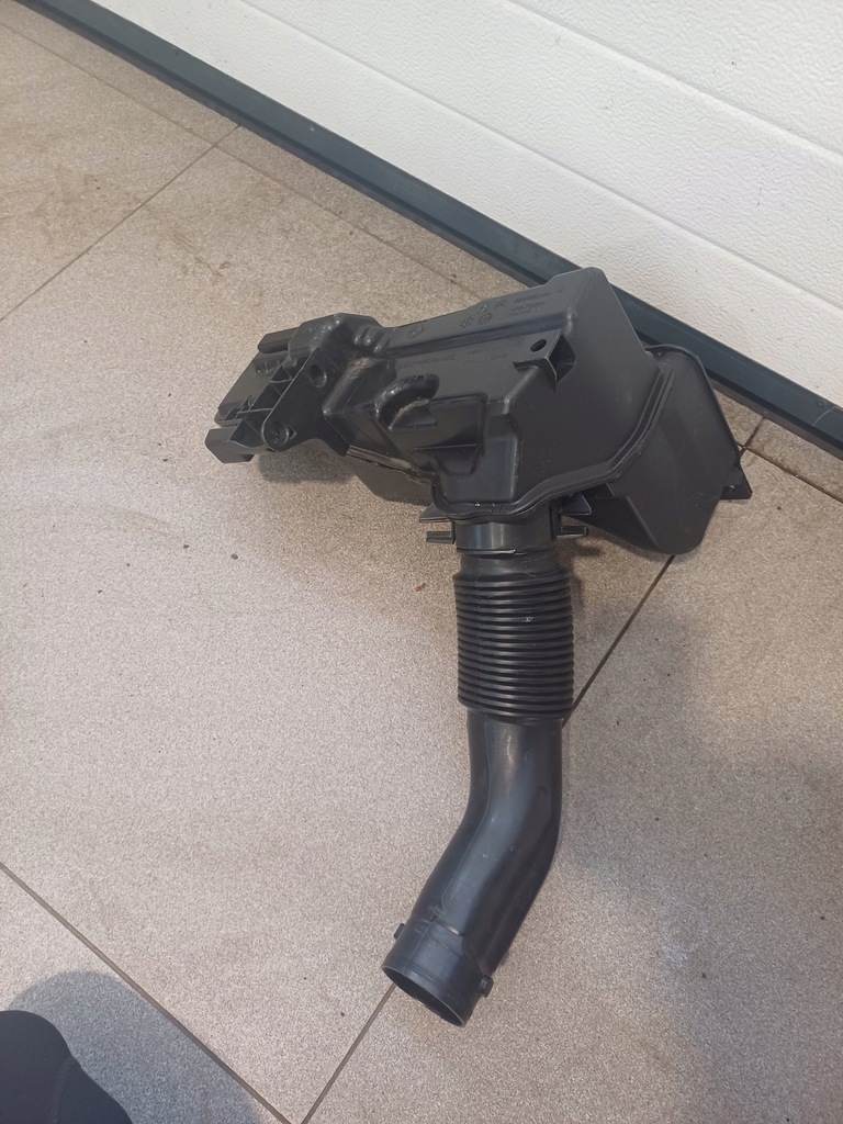 фото №11, Впуск резонатор повітря peugeot 308 berlingo iii 1,5 hdi 9810920880