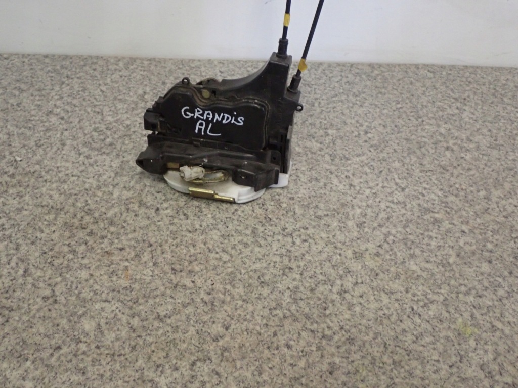 фото №1, Mitsubishi grandis 03-11 замок дверь задний левый