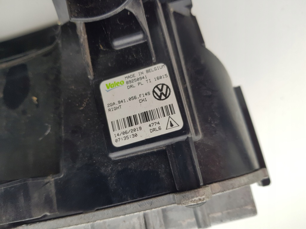 Фара правый  правая  drl led vw t-rock 2ga941056f в Украине