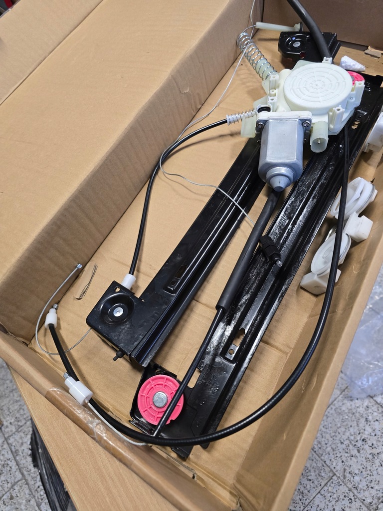 фото №4, Подъемник стекло перед левый mini r50, r53