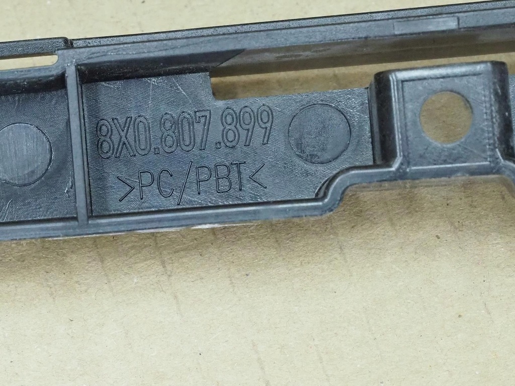 фото №10, Решітка бампера середня перед передня audi a1 8x 8x0807899