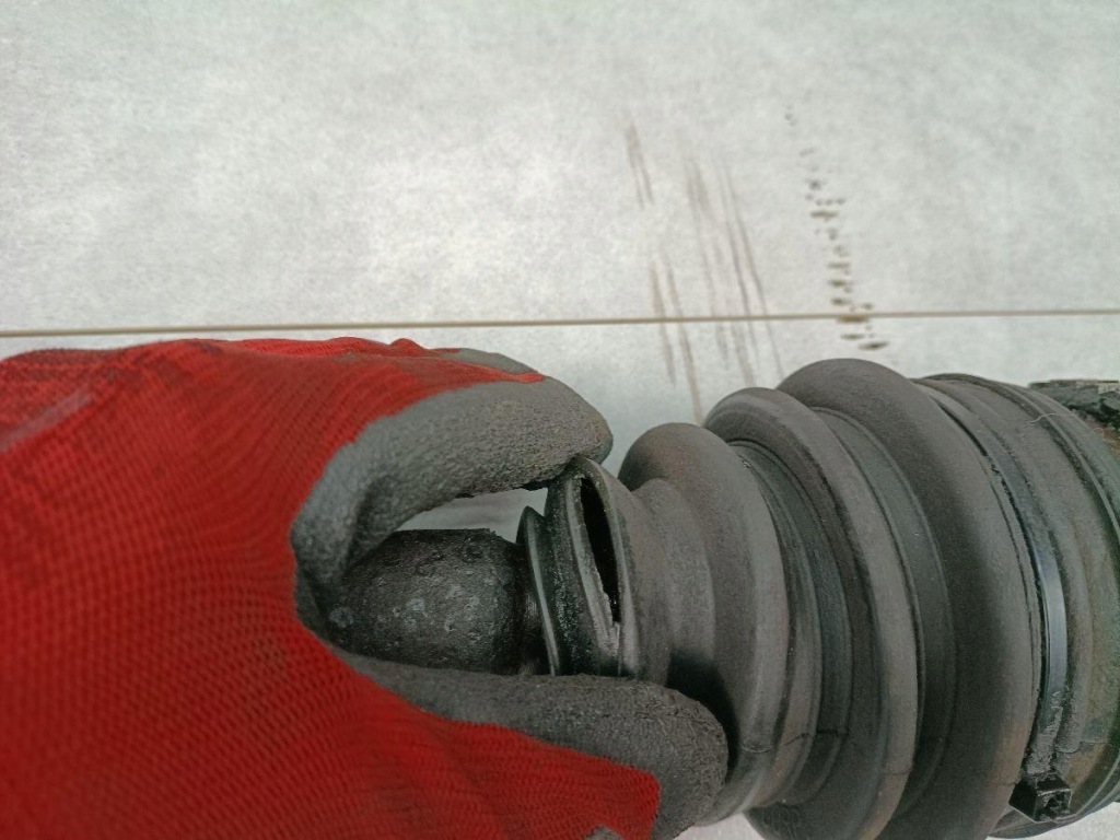 Приводной вал правый  перед dana 30 без блокировка jeep grand cherokee wj 99-04 4.0 4.7 Киев