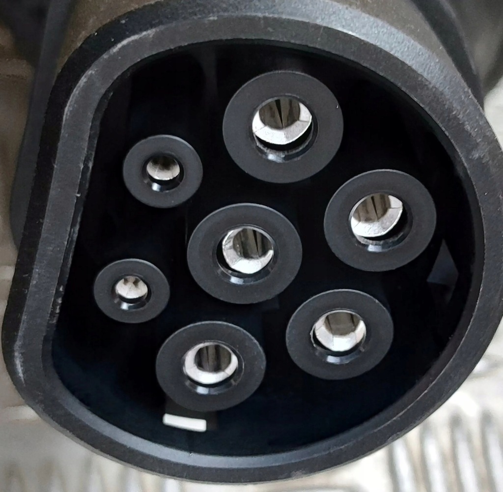 фото №8, Skoda enyaq iv 2022 кабель do зарядки автомобиля электрический