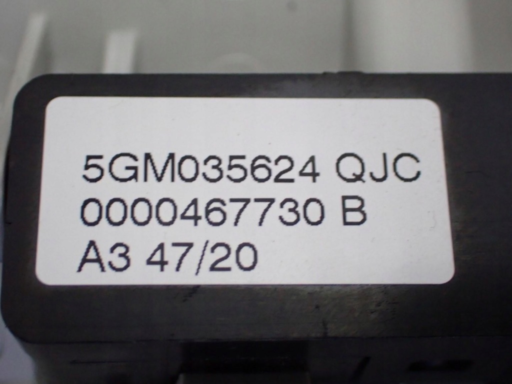 фото №4, Лампа салону кабіни sos 2ga867591b vw t-roc 21r