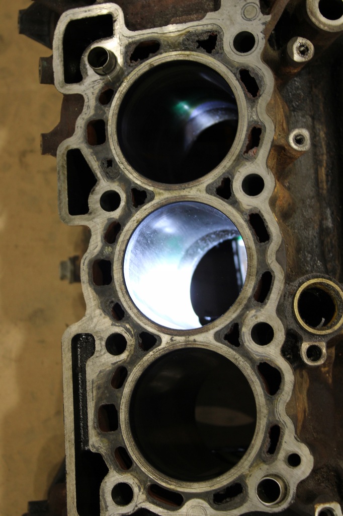 фото №4, Блок двигателя jaguar xf x250 2.7 v6 207 km