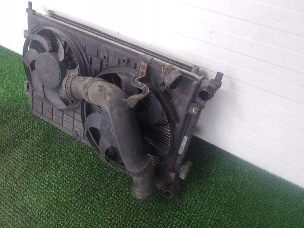 Vw passat b6 05-10 2.0 fsi радіатор води кондиціонера вентилятори комплект в Україні
