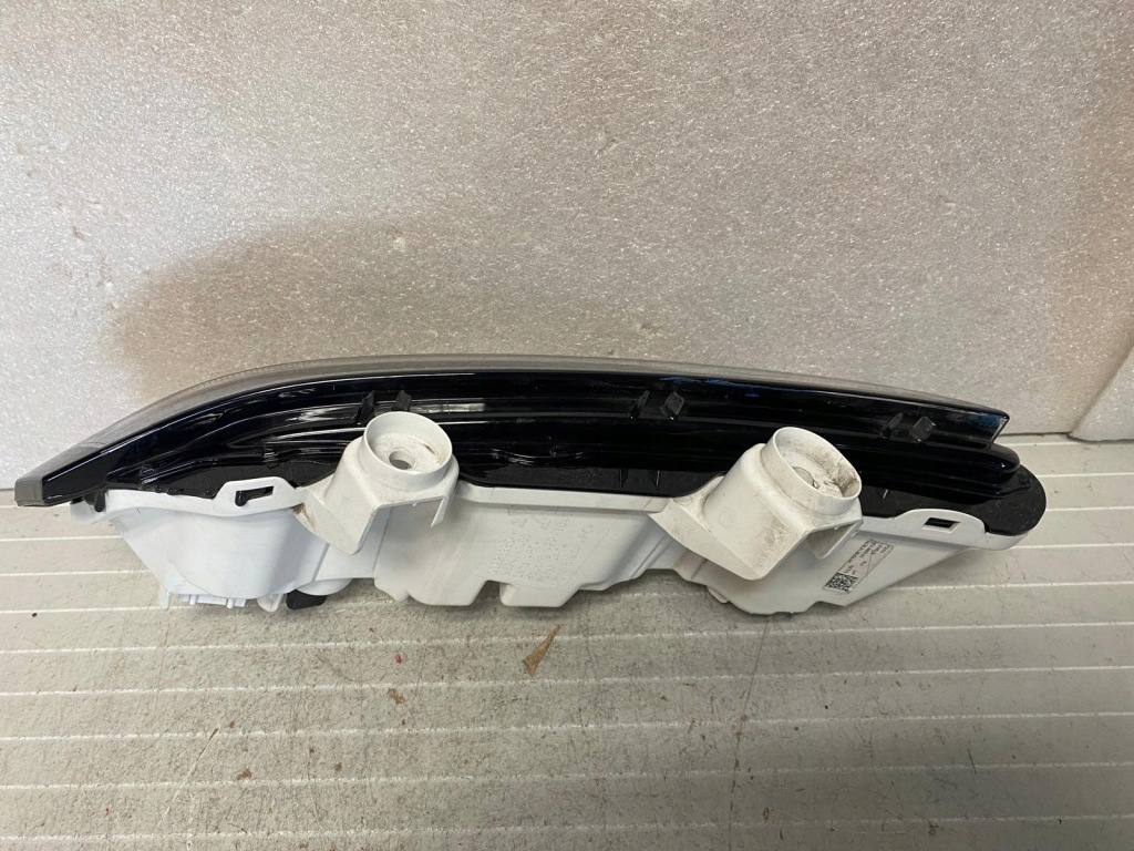 Противотуманная фара левый drl led peugeot 208 2 19- 9824241480 с Разборки