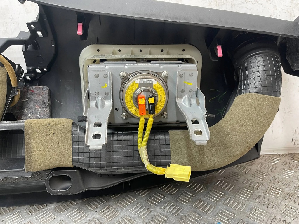 фото №9, Панель приладів консоль подушки безпеки подушка безпеки ремені toyota rav4 iii 3 06-09