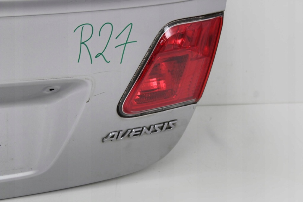 Крышка багажника багажника задняя toyota avensis t27 09-11r седан 1f7 Киев