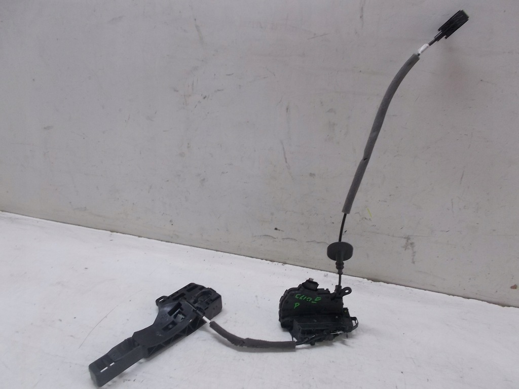 фото №1, Clio v замок дверь правый перед europa