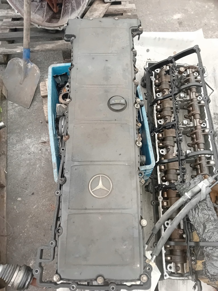 фото №1, Крышка клапанов mercedes actros mp4 om471