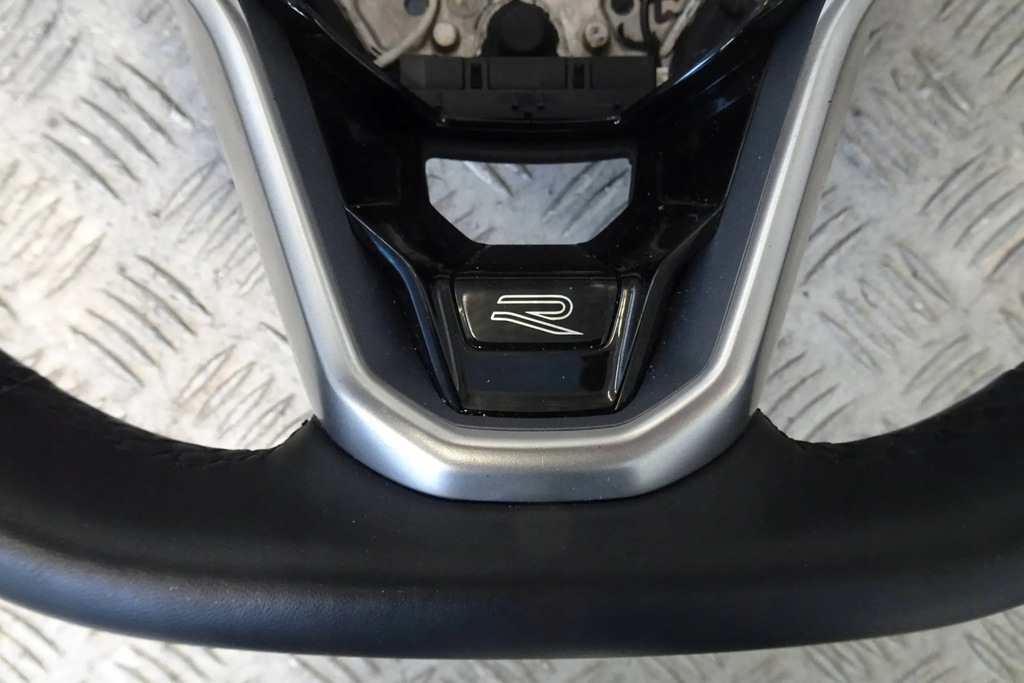 фото №2, Vw taigo r-line - воздуховод