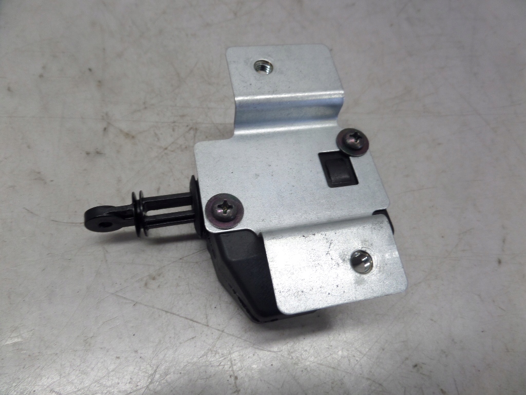 фото №6, Привод крышка заливной топлива space star i 98-05