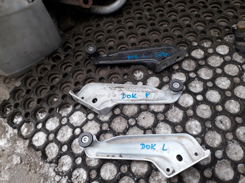 фото №1, Ролик верхній напрямна двері dacia dokker