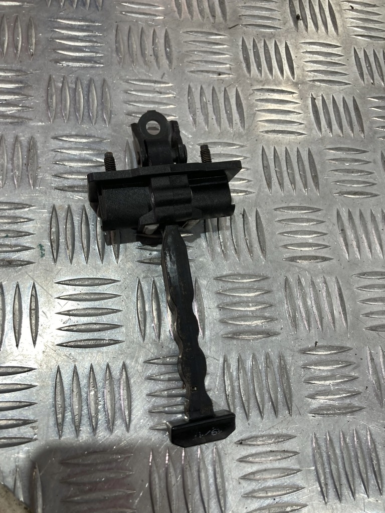 фото №1, Обмежувач двері лівий перед ds3 crossback 18-