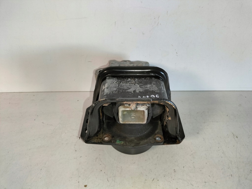 фото №1, Подушка кронштейн двигуна права citroen berlingo partner ii 08-