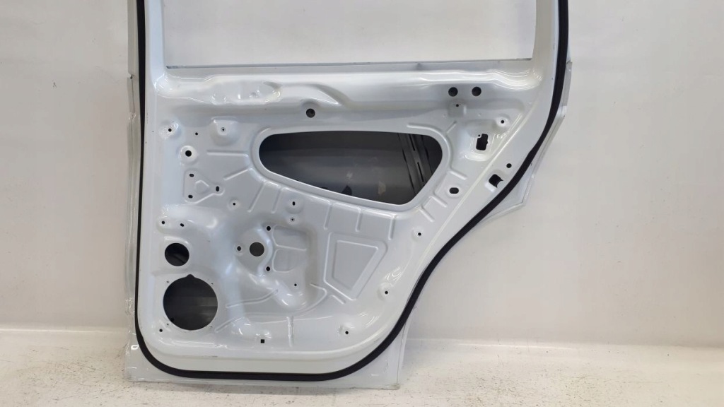 фото №10, Vw tiguan allspace 2015-2023 двері праве задня