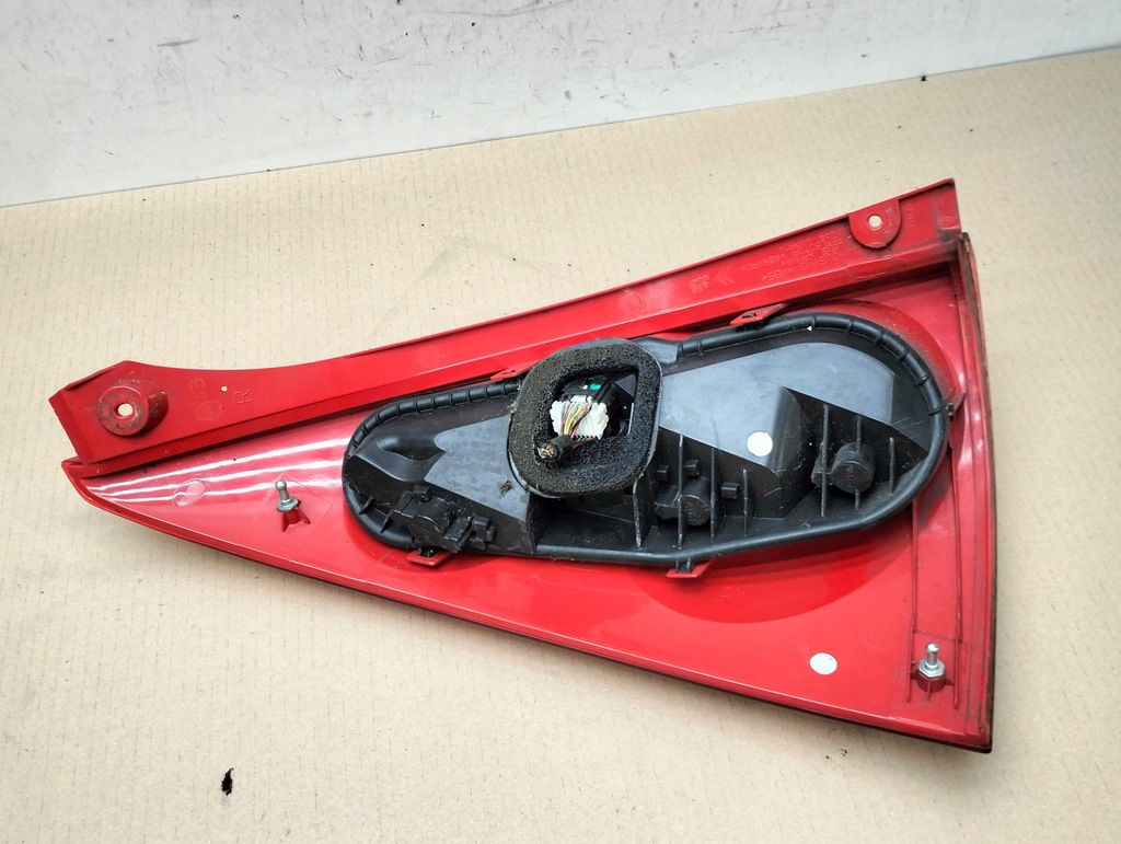 фото №8, Лампа правая задняя peugeot 107 lift 2008-2012 оригинал