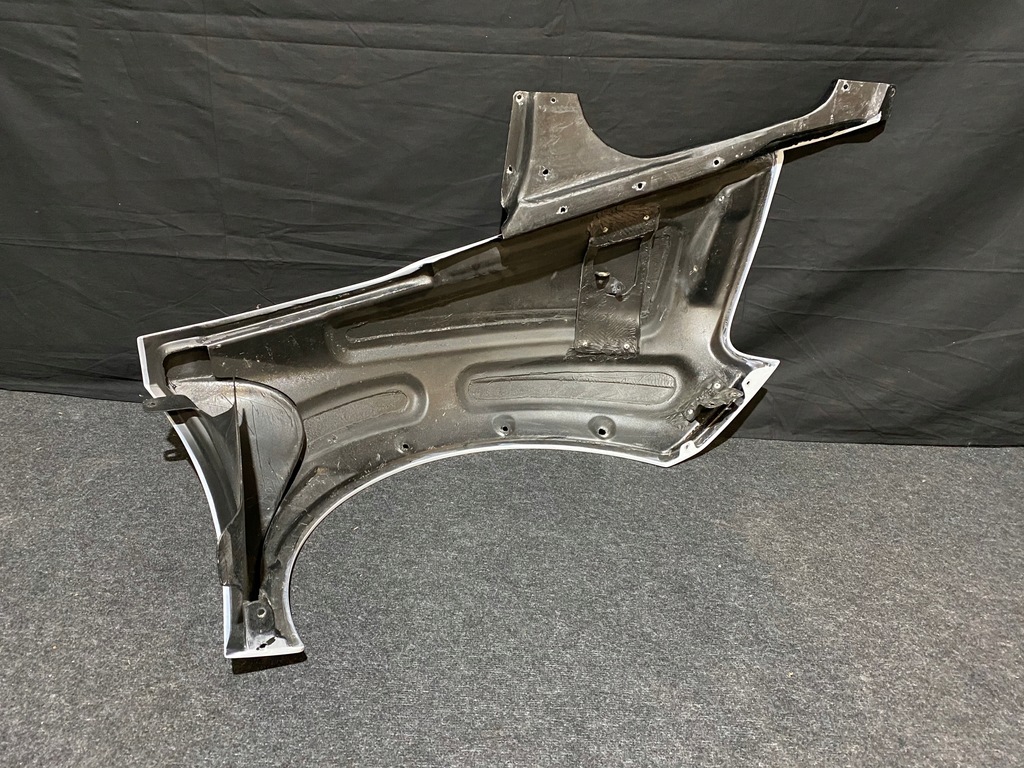 фото №6, Bugatti veyron kompletny перед, капот, крыло