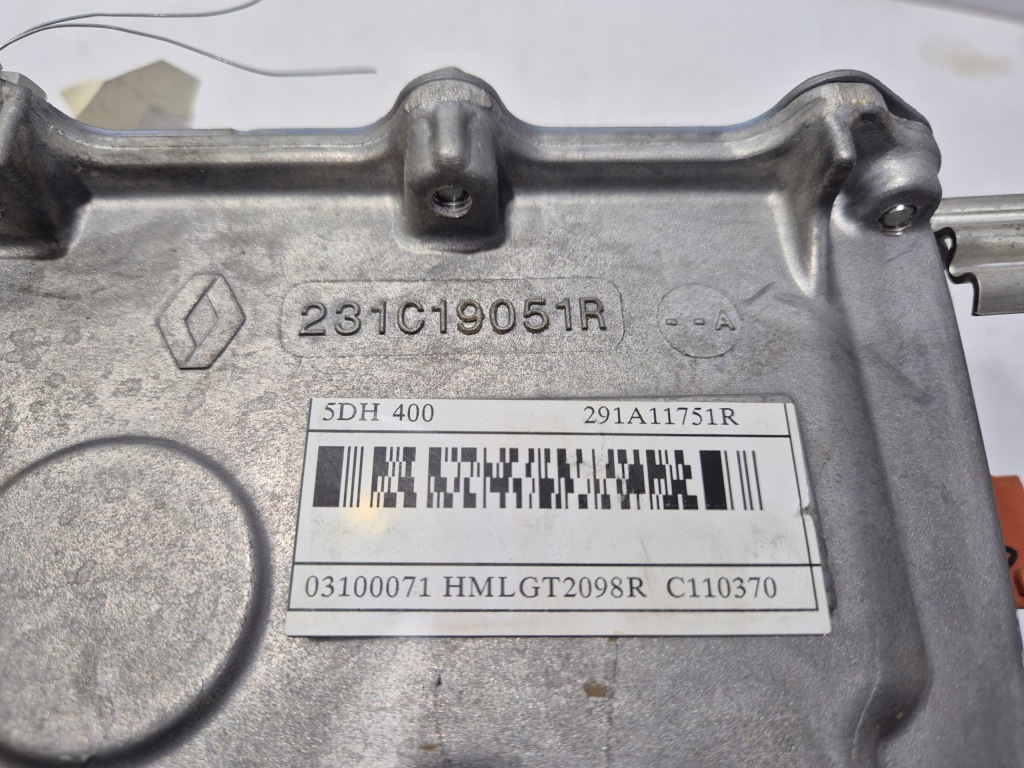 Зарядное устройство инвертор конвертер инвертор renault clio v 5 e-tech 291a11751r Оригинал