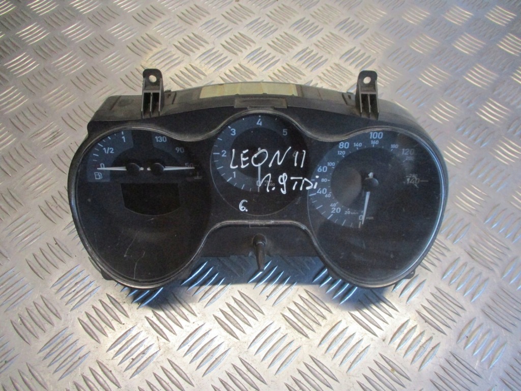 фото №1, Счетчик приборы seat leon ii 1.9 tdi ang