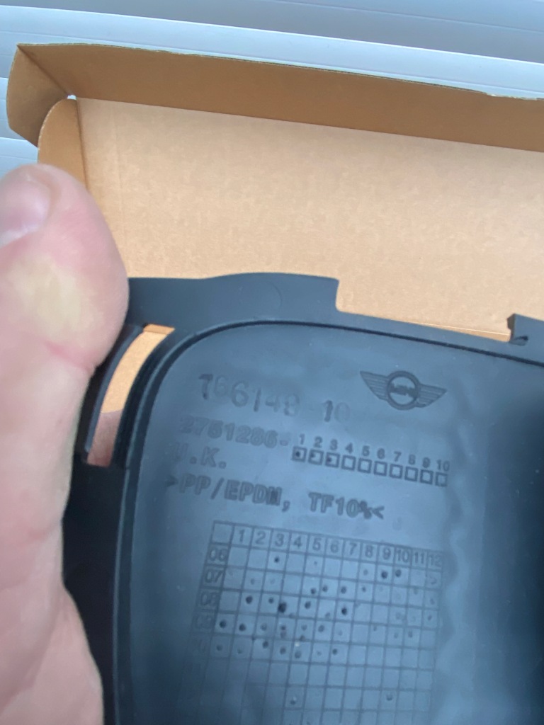 фото №4, Mini cooper r55 r56 r57 решітка середня бампера 2751286 nowa оригінал