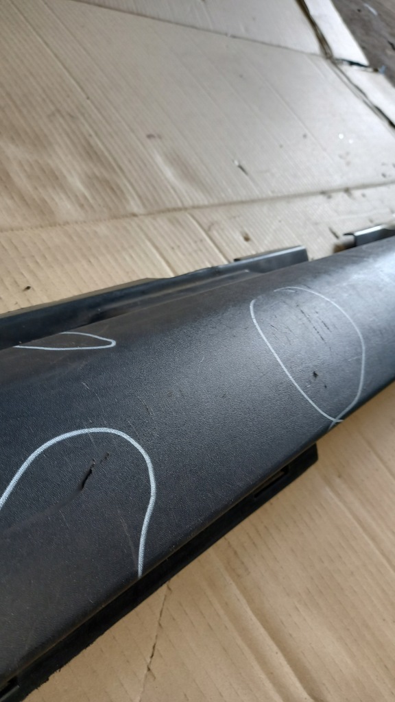 фото №4, Молдинг поріг права 31213351 volvo c30 06-