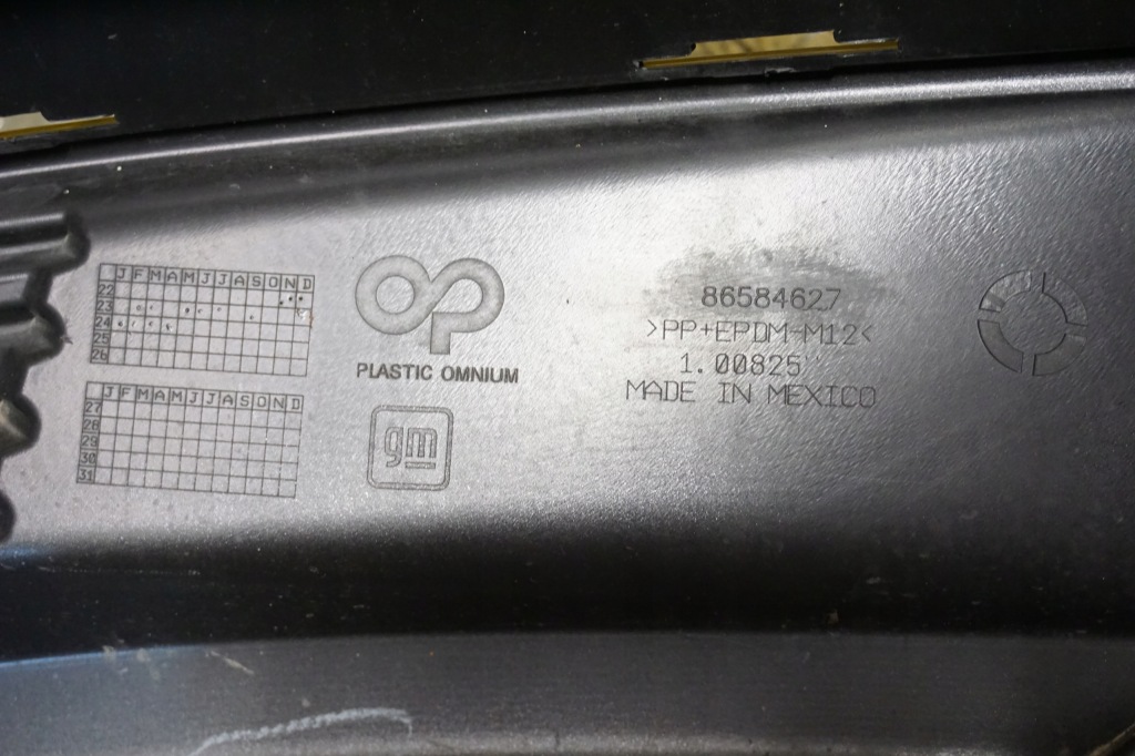 Chevrolet equinox ev 2024 2025 - бампер задній задній америка в Україні