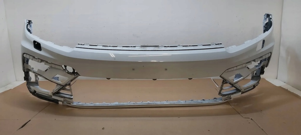 фото №1, Бампер перед передний vw tiguan ii 5n r-line 5na807221b