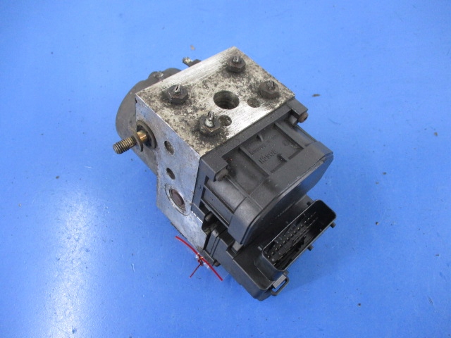 фото №1, Volvo v40 насос abs 30857585 bosch 0265216462