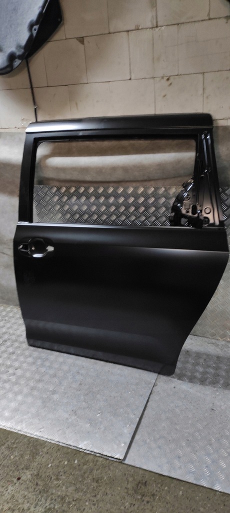 фото №8, Toyota sienna 2011-2020 дверь левая задние правое now