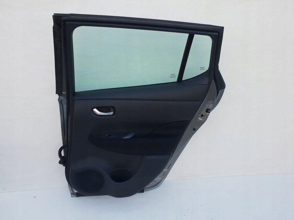 фото №8, Nissan leaf ii 17-21 дверь правый задняя задние правое